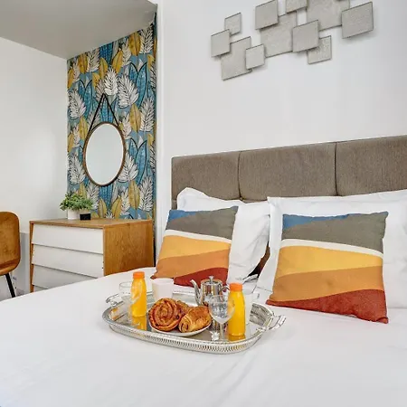 129 Dilana - Charming Near Republique