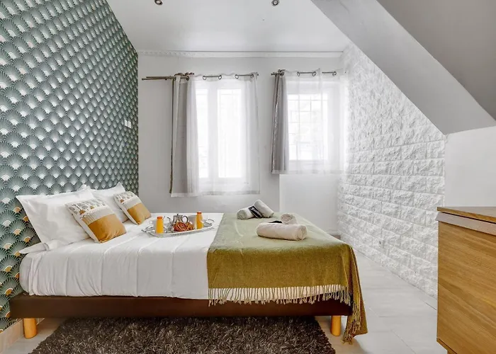 129 Dilana - Charming Near Republique *