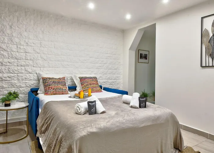 129 Dilana - Charming Near Republique Apartamento